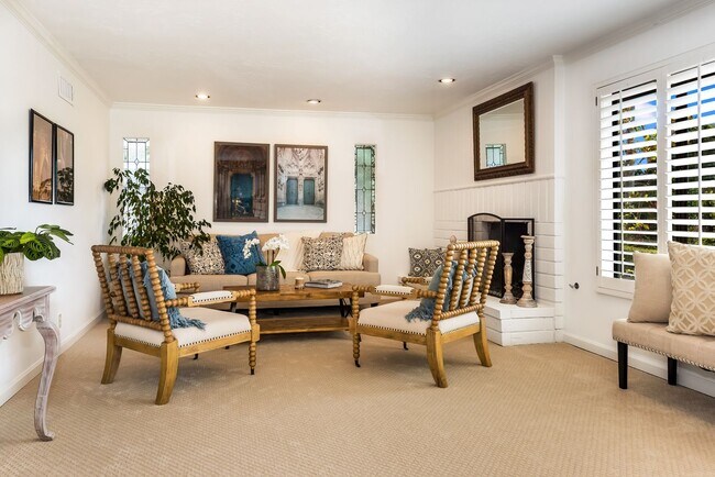 Building Photo - SPACIOUS SAN ROQUE HOME (CENTRAL AC)