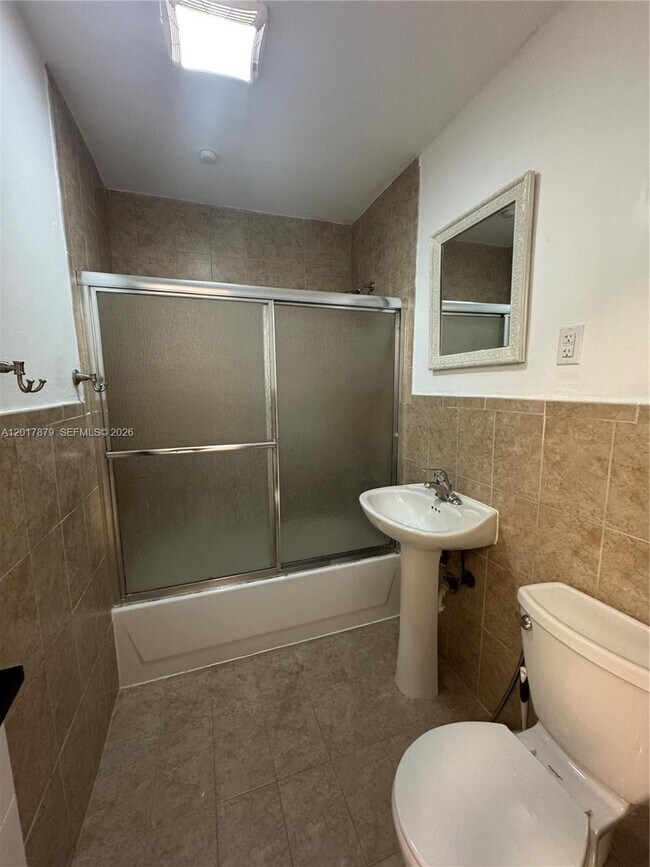 Building Photo - 20500 SW 114th Pl