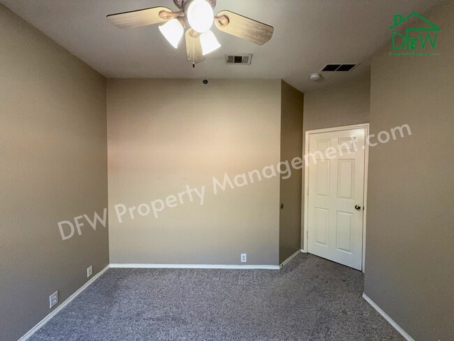 Building Photo - 3024 Peppercorn Dr