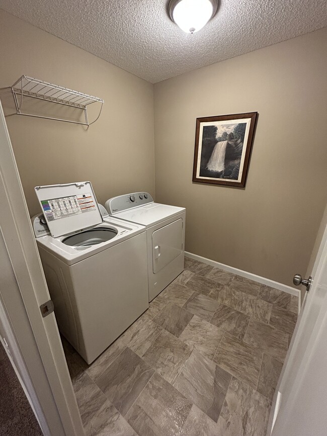 Building Photo - 1010 Van White Memorial Blvd