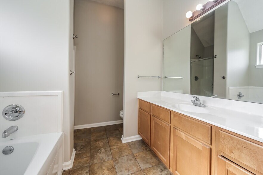 Building Photo - 1719 Brentford Cove