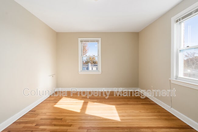 Building Photo - 5053 11th St NE