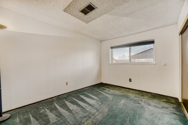 Building Photo - 5943 Culebra Ct