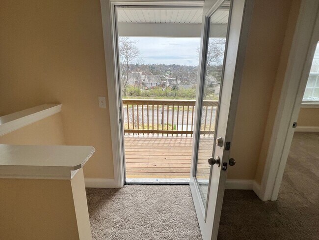 Building Photo - Stunning, Modern 4-Bed / 2.5-Bath Home for Rent – Less Than 20 Minutes to Downtown!