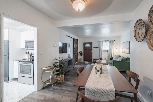 Building Photo - 1016-1042 NW 42nd St