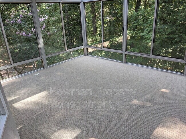 Building Photo - 170 Woodhaven Ridge