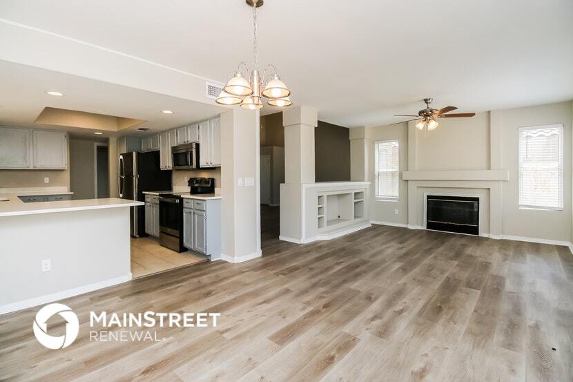 Building Photo - 2541 W Gary Dr