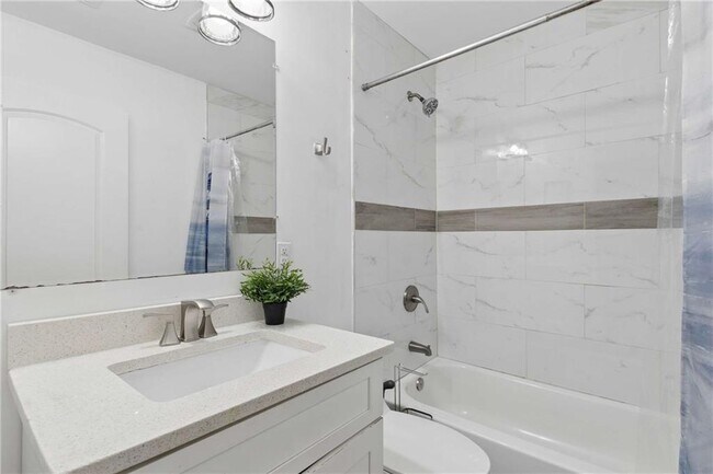 Building Photo - 1298 Gideons Dr SW