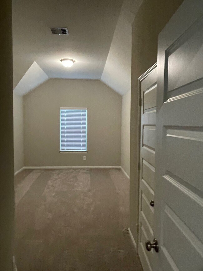 Building Photo - 2216 Gadwall Ct