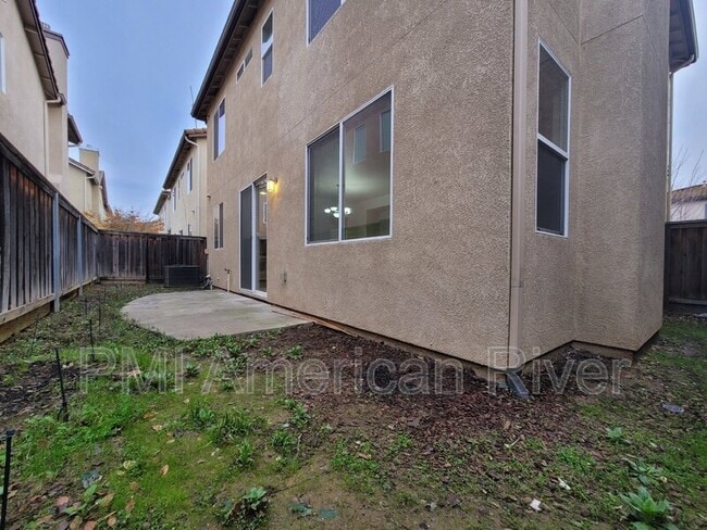 Building Photo - 8143 Crystal Walk Cir