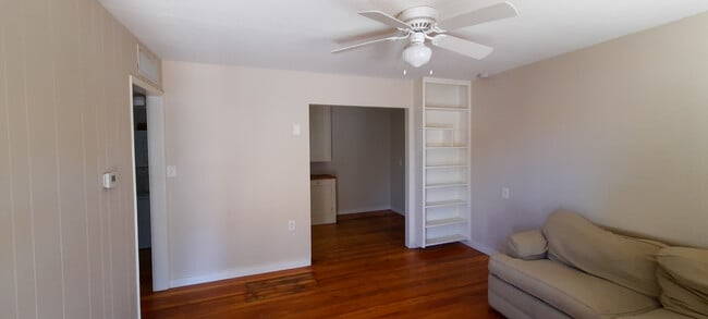 Building Photo - 1238 E Pierce St