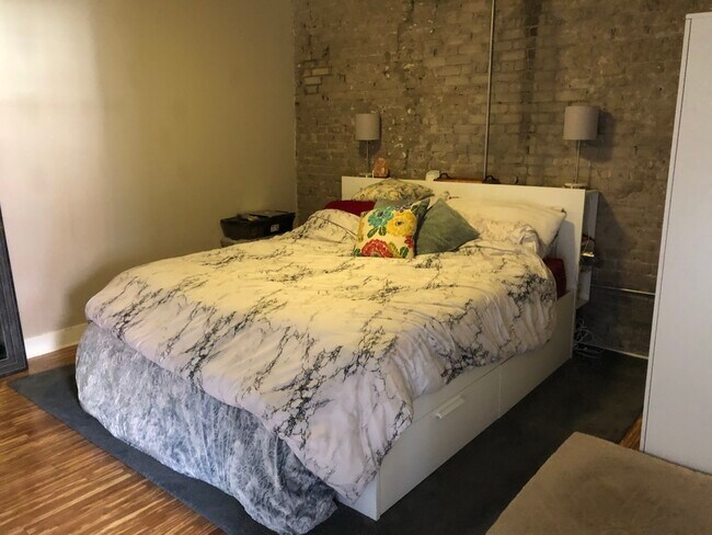 Building Photo - 56 Monroe Center St NW