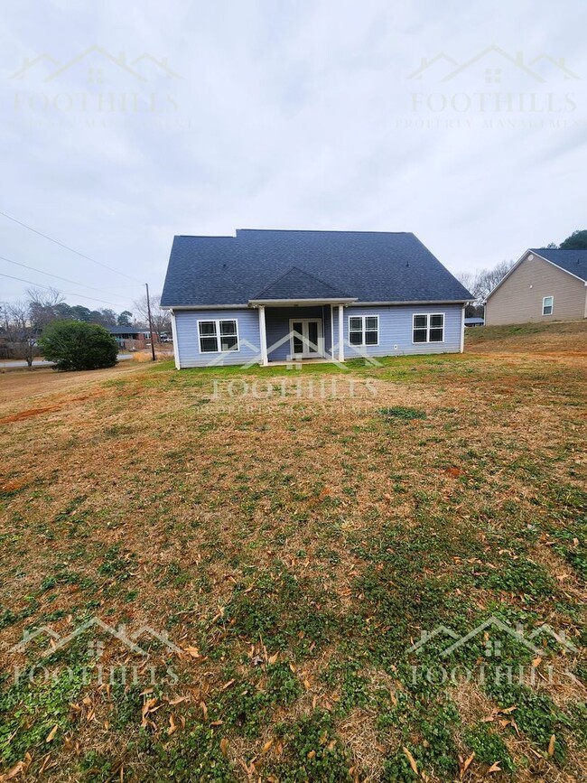 Building Photo - 1413 Dunn Rd