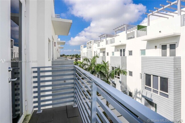 Building Photo - 9115 NW 33rd St