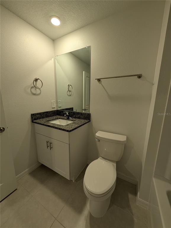 Building Photo - 32021 Spiceberry St