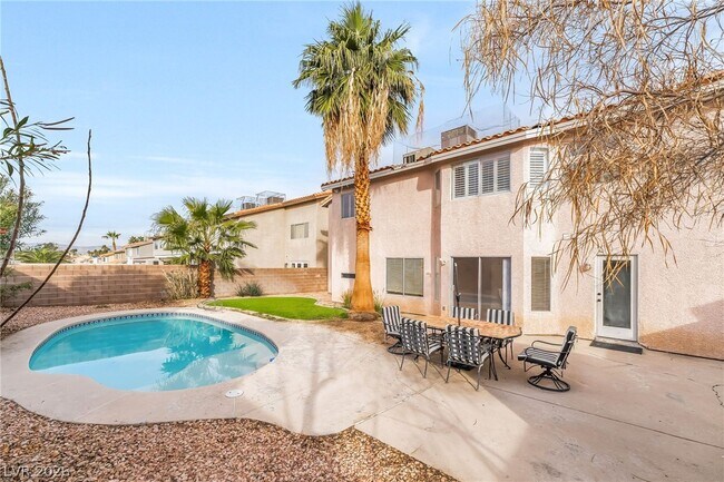 Building Photo - 2813 Via Florentine St