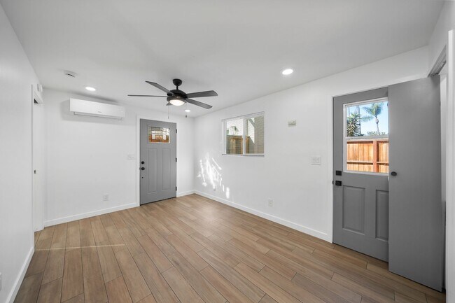 Building Photo - 3553-57 Alabama St