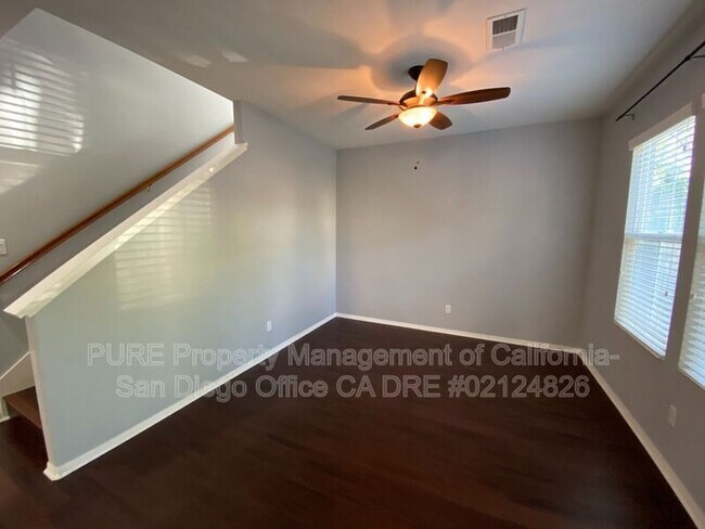 Building Photo - 1553 Hunters Glen Ave