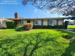 Building Photo - Claremont 3 bedroom Apartment