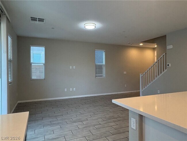 Building Photo - 6583 Dove Pt Pl