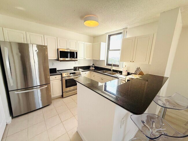 Building Photo - 651 Okeechobee Blvd