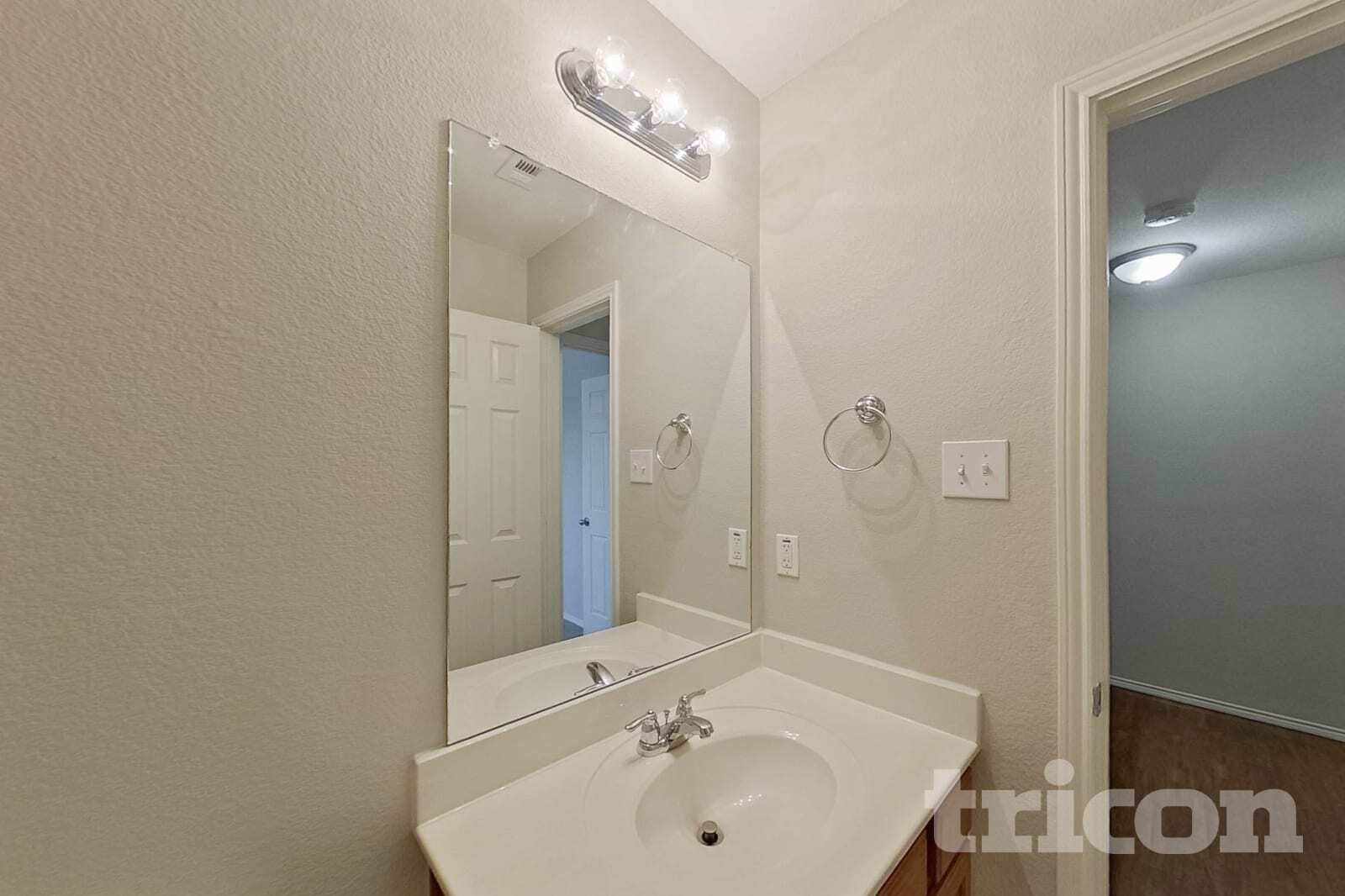 Building Photo - 2611 Frederick St