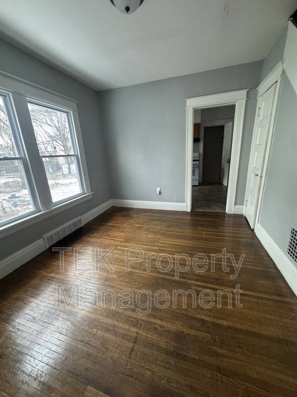 Building Photo - 42-44 Tacoma Street