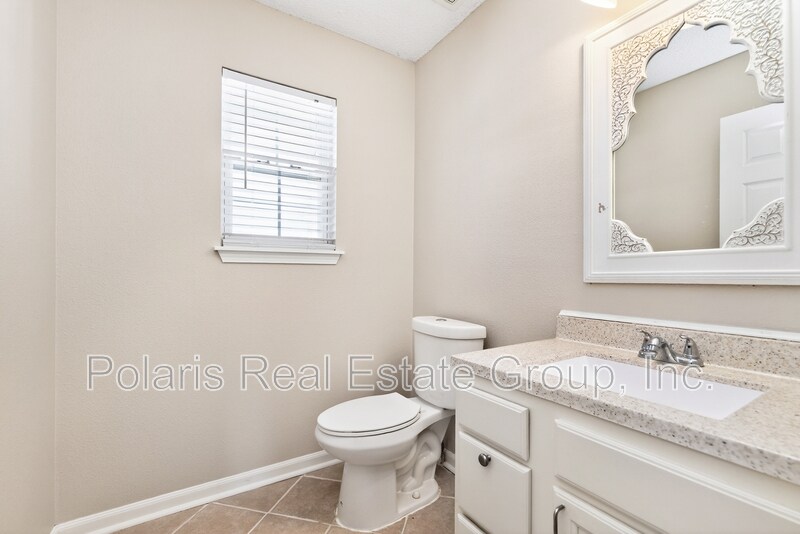 Building Photo - 15280 Follow Dr