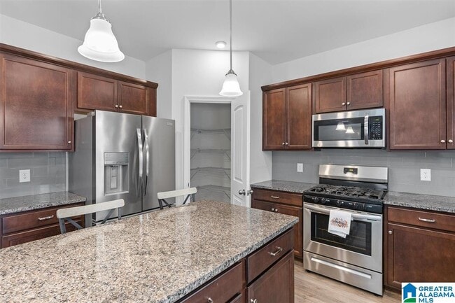 Building Photo - 848 Ridgeway Ave