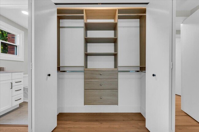 Building Photo - 3729 Boulder Dr