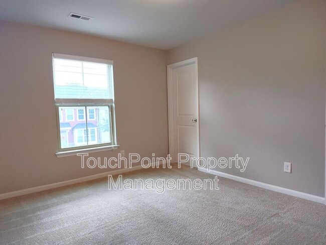 Building Photo - 4122 Audubon Pk Dr