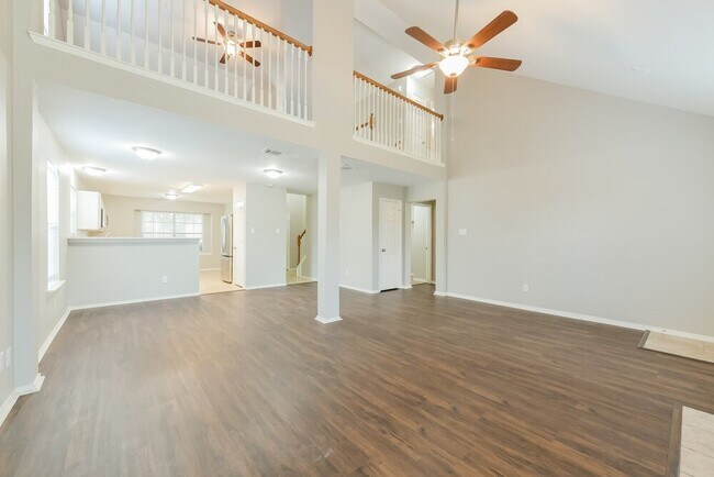 Building Photo - 6030 NW Creek Cir