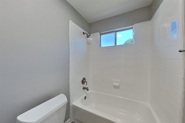 Building Photo - 19119 Sprintwood Ct