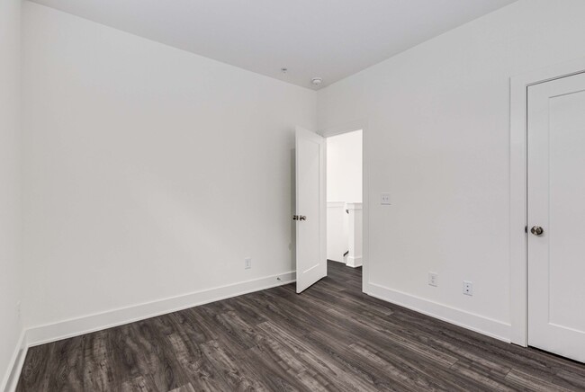 Building Photo - 1815 Gotham Ln NE