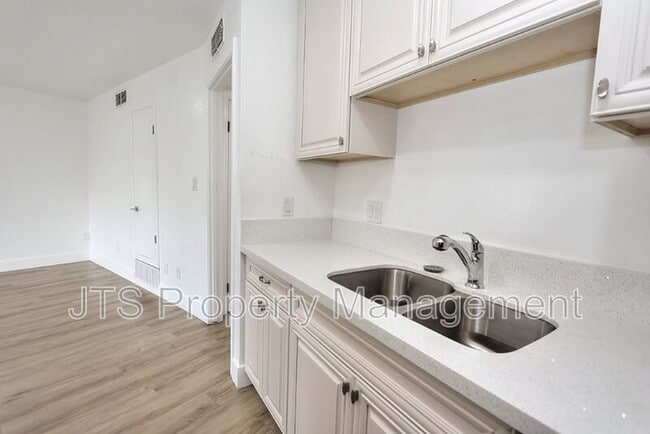 Building Photo - 10524 Croetto Way