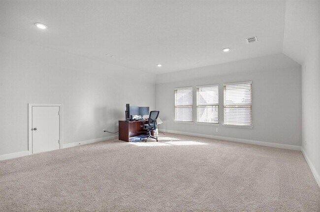 Building Photo - 12749 Friar St