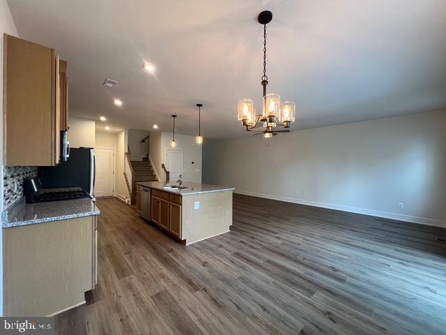Building Photo - 141 Leather Flower Dr