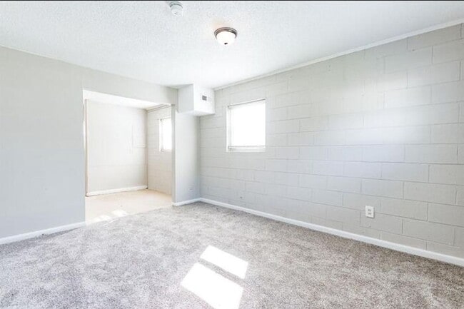 Building Photo - COMING SOON !!! | Just Minutes from Downto...