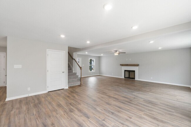 Building Photo - 1162 Old Charlotte Trace