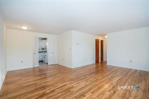 Building Photo - 3 Brickyard Rd