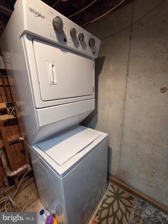 Building Photo - 2122 Princess Anne Ct