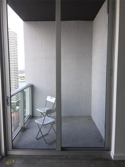 Building Photo - 151 SE 1st St