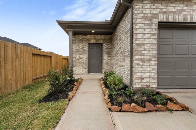 Building Photo - 10249 Badger Run Ln