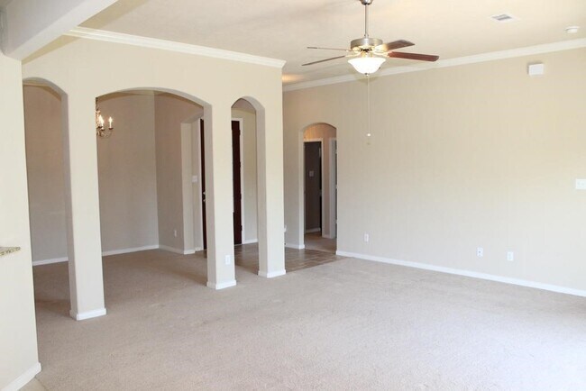 Building Photo - 2018 Arbor Gate Ct