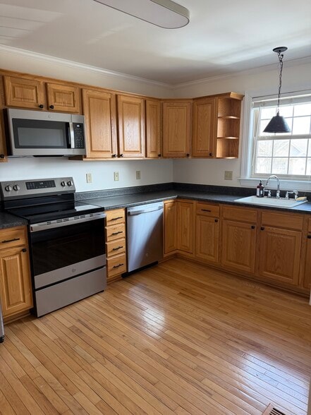 Kitchen - 64 Scotch Cap Rd