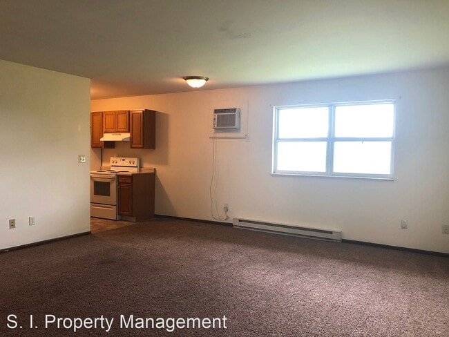 Building Photo - 105 Walton Ln