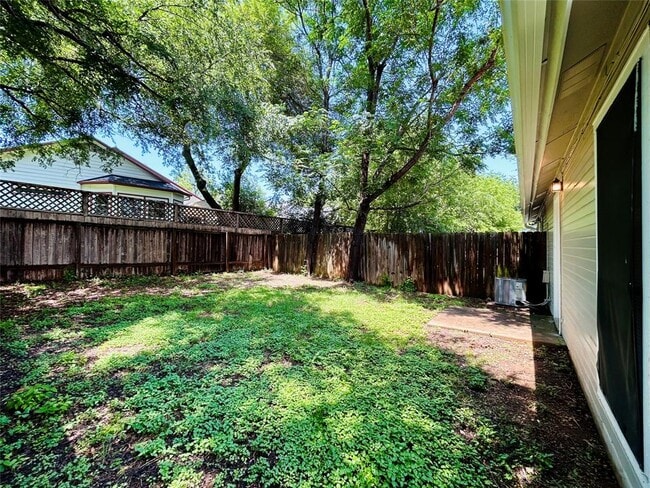Building Photo - 9308 Kempler Dr