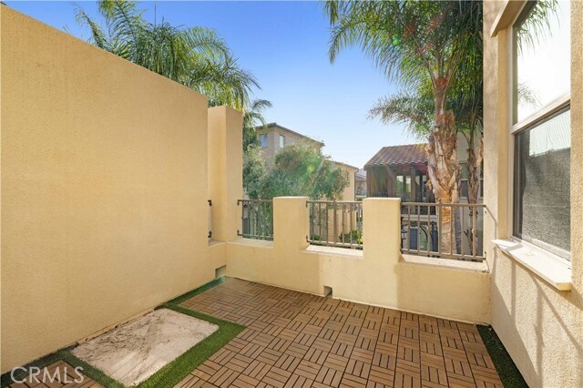 Building Photo - 202 Borrego
