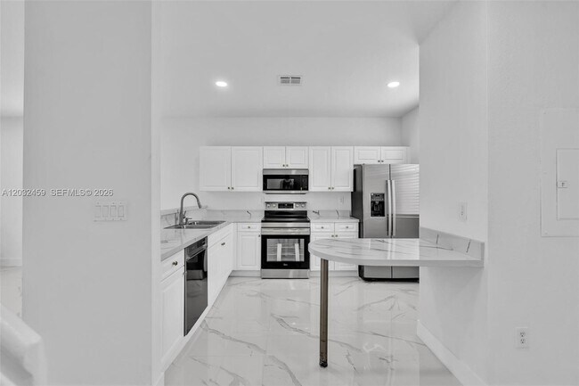 Building Photo - 17337 NW 7th Ave