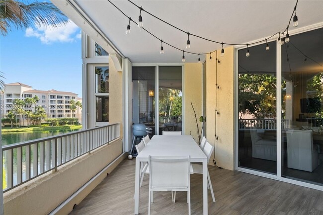 Building Photo - 731 Crandon Blvd